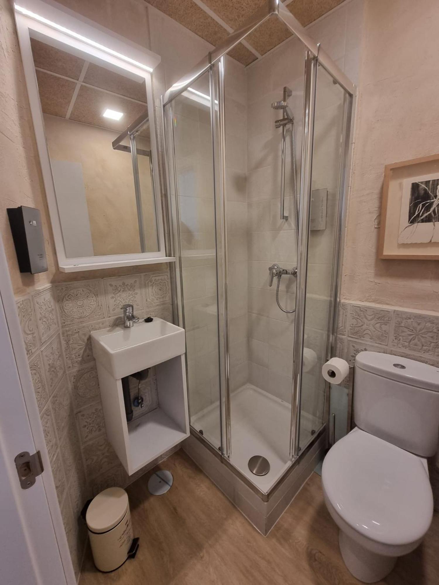 Le Petit Palue- Flora Guest house *